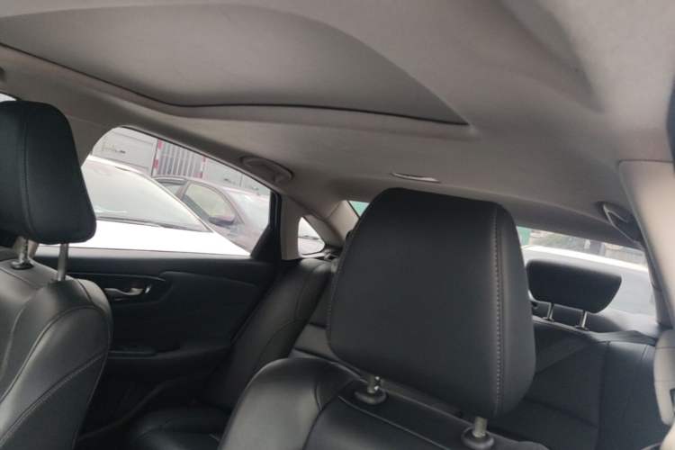 Used Honda Envix 2019 180TURBO CVT Enjoyment Edition China VI Headliner