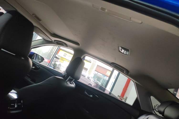 Used Honda Envix 2019 180TURBO CVT Enjoyment Edition China VI Headliner
