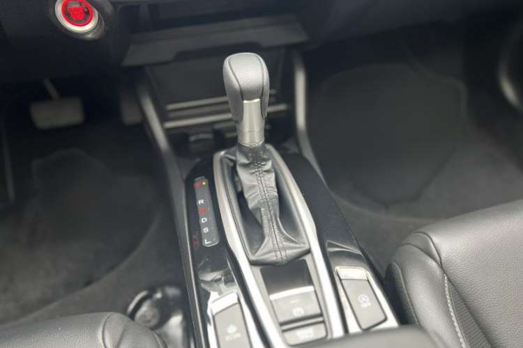 Used Honda Envix 2019 180TURBO CVT Enjoyment Edition China VI Interior 4