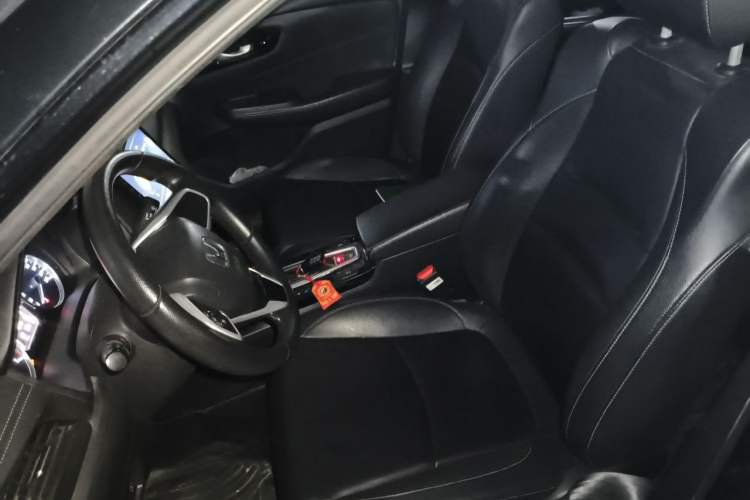 Used Honda Envix 2019 180TURBO CVT Enjoyment Edition China VI Left Front Seat