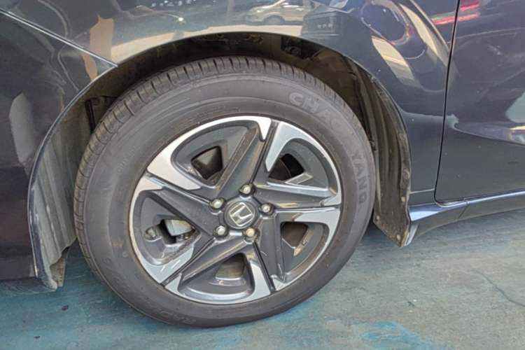 Used Honda Envix 2019 180TURBO CVT Enjoyment Version China VI Left Front Wheel Hub