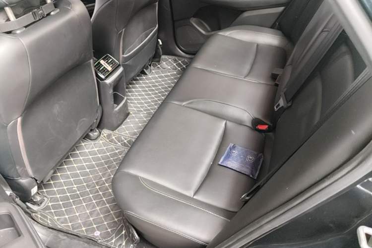 Used Honda Envix 2019 180TURBO CVT Enjoyment Edition China VI Left Rear Seat