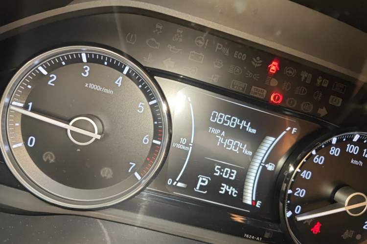 Used Honda Envix 2019 180TURBO CVT Enjoyment Edition China VI Odometer Close Up