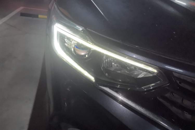 Used Honda Envix 2019 180TURBO CVT Enjoyment Version China VI Right Front Headlight