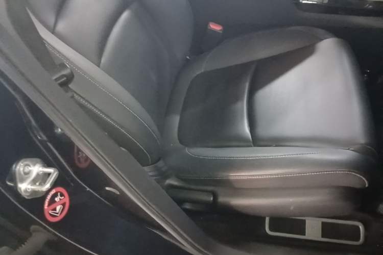 Used Honda Envix 2019 180TURBO CVT Enjoyment Edition China VI Right Front Seat