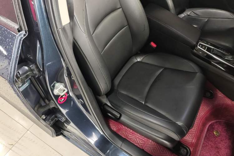 Used Honda Envix 2019 180TURBO CVT Enjoyment Edition China VI Right Front Seat