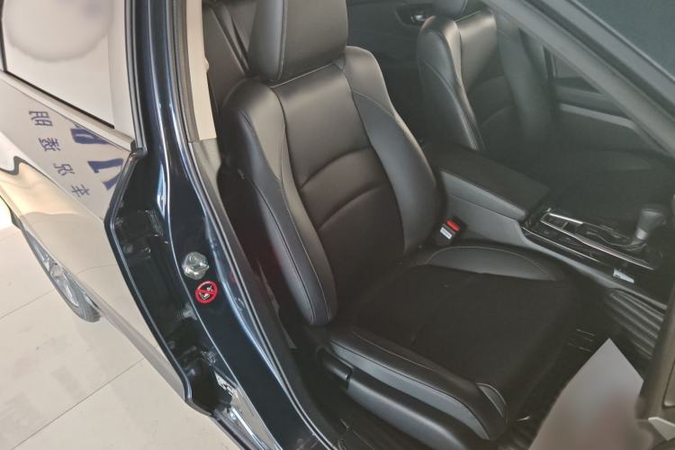 Used Honda Envix 2019 180TURBO CVT Enjoyment Edition China VI Right Front Seat