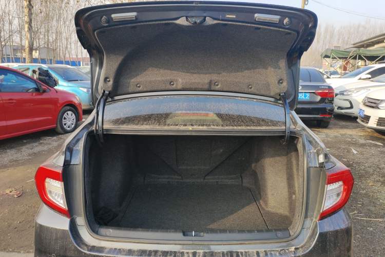 Used Honda Envix 2019 180TURBO CVT Enjoyment Edition China VI Trunk