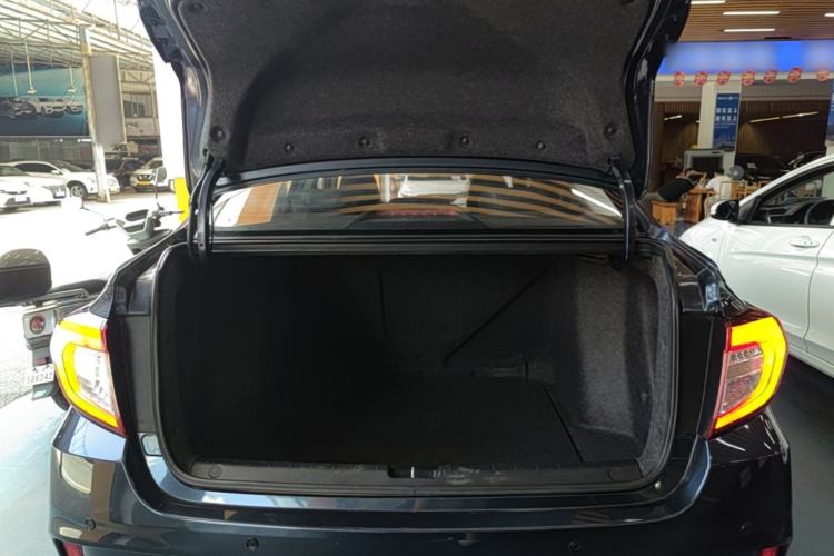 Used Honda Envix 2019 180TURBO CVT Enjoyment Version China VI Trunk