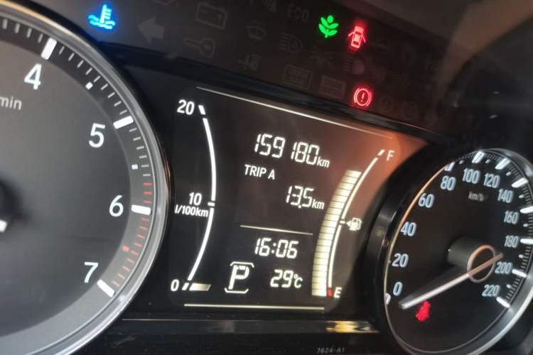 Used Honda Envix 2019 180TURBO CVT Enjoyment Version China V Odometer Close Up