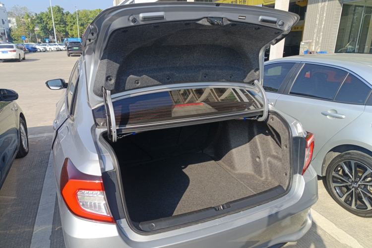 Used Honda Envix 2019 180TURBO CVT Enjoyment Version China VI Trunk