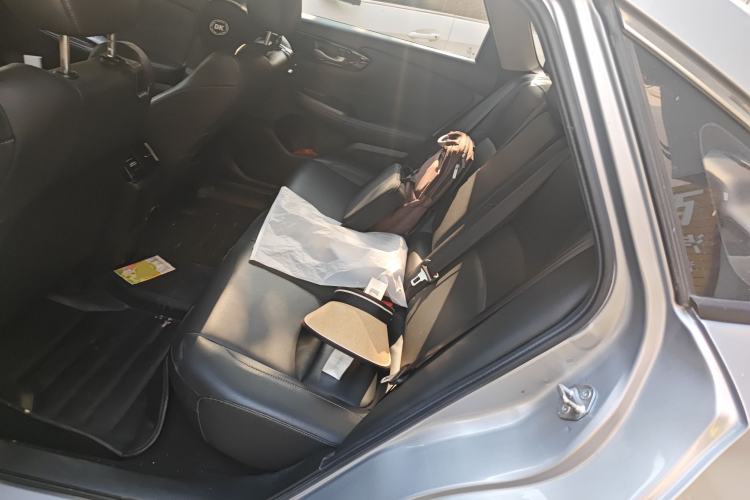 Used Honda Envix 2019 180TURBO CVT Enjoyment Edition China VI Left Rear Seat