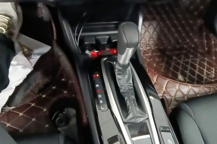 Used Honda Envix 2019 180TURBO CVT Enjoyment Version China VI Gear Lever