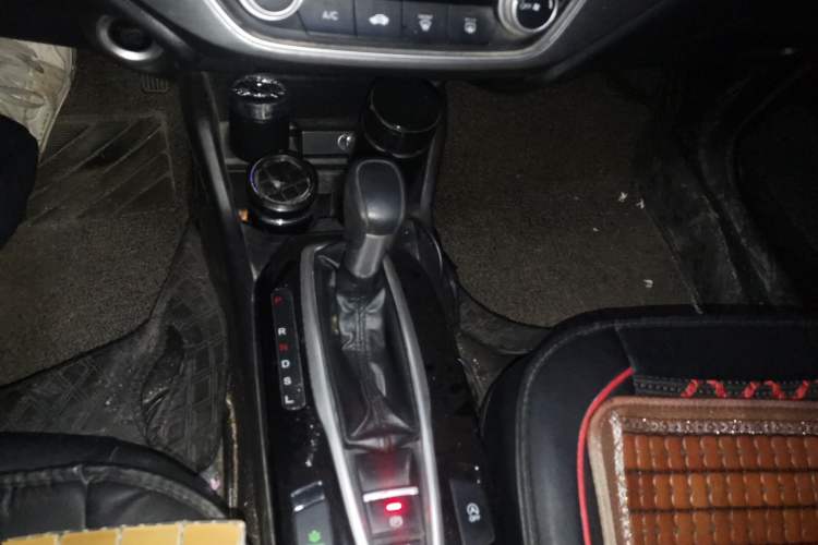 Used Honda Envix 2019 180TURBO CVT Enjoyment Version China VI Gear Lever