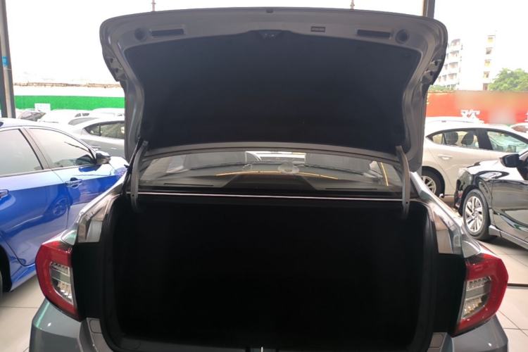 Used Honda Envix 2019 180TURBO CVT Enjoyment Edition China VI Trunk