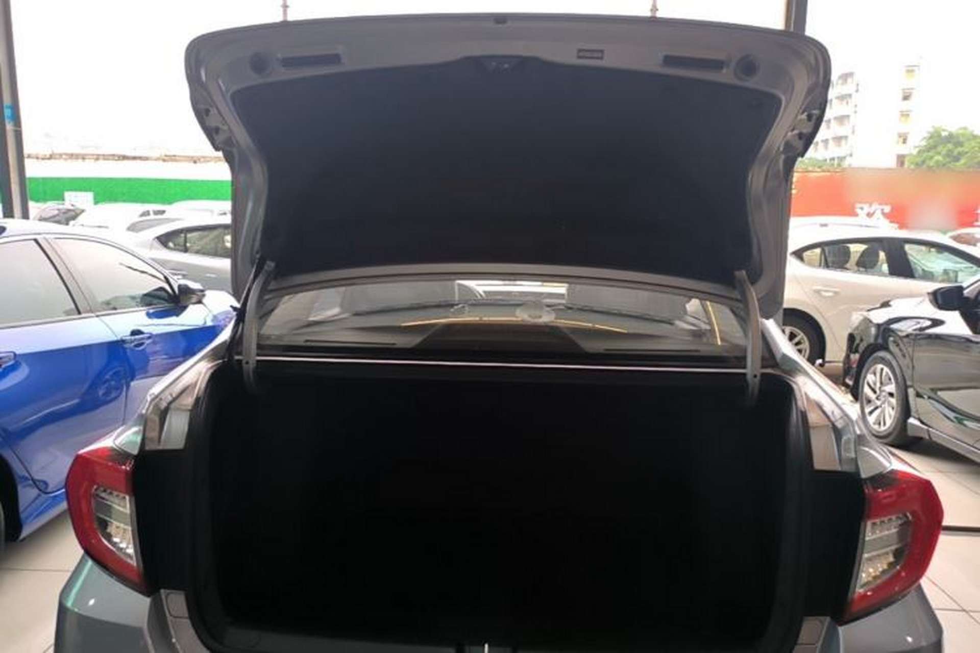 Used Honda Envix 2019 180TURBO CVT Enjoyment Edition China VI Trunk