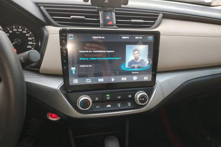 Used Honda Envix 2019 180TURBO CVT Enjoyment Edition China VI Audio And AC Panel