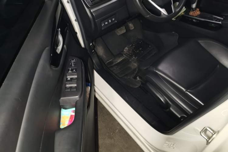 Used Honda Envix 2019 180TURBO CVT Enjoyment Edition China V Driver Seat