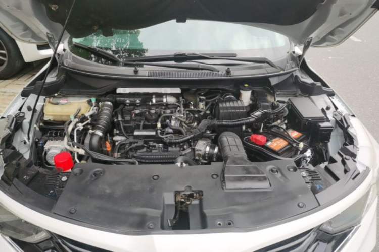 Used Honda Envix 2019 180TURBO CVT Prestige Edition China VI Engine Bay