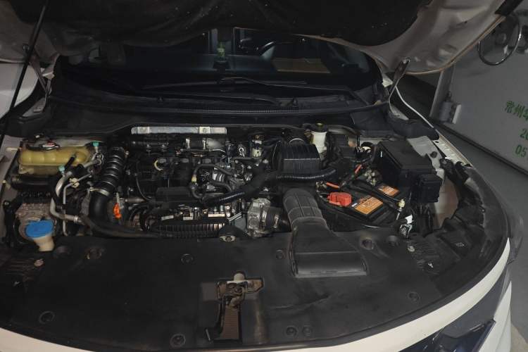 Used Honda Envix 2019 180TURBO CVT Prestige Edition China VI Engine Bay Left