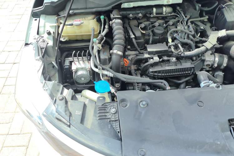 Used Honda Envix 2019 180TURBO CVT Enjoyment Edition China VI Engine Bay Right