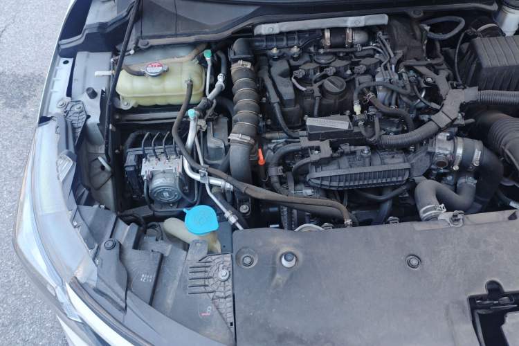 Used Honda Envix 2019 180TURBO CVT Enjoyment Edition China VI Engine Bay Right
