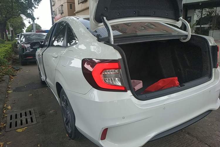 Used Honda Envix 2019 180TURBO CVT Enjoyment Edition China VI Exterior 2