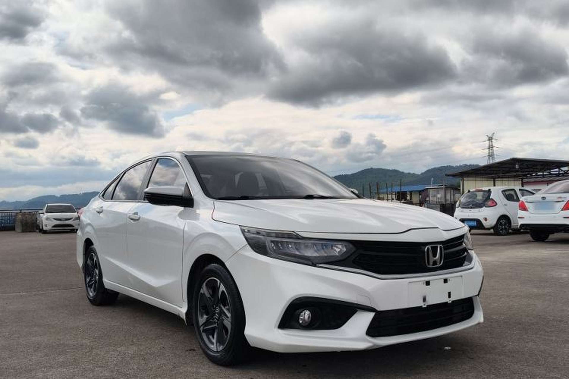 Used Honda Envix 2019 180TURBO CVT Enjoyment Edition China VI Exterior 3