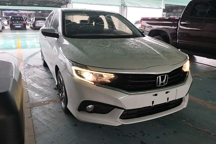 Used Honda Envix 2019 180TURBO CVT Enjoyment Version China VI Front Right 45 Deg