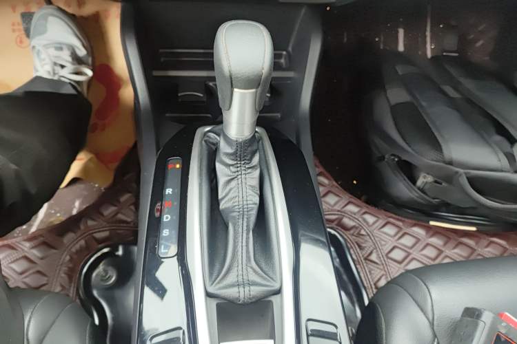 Used Honda Envix 2019 180TURBO CVT Enjoyment Edition China VI Gear Lever