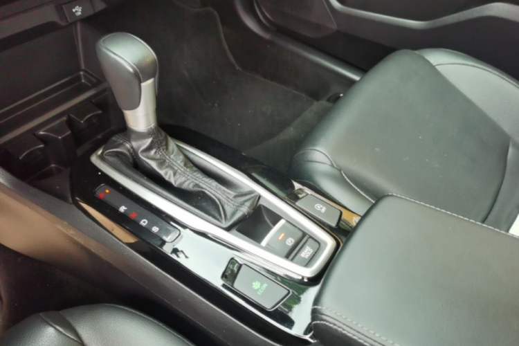 Used Honda Envix 2019 180TURBO CVT Prestige Edition China VI Gear Lever