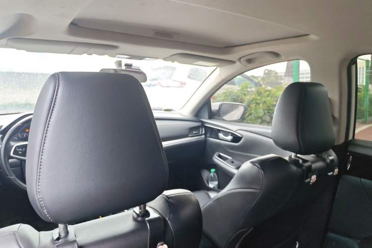 Used Honda Envix 2019 180TURBO CVT Enjoyment Edition China VI Headliner