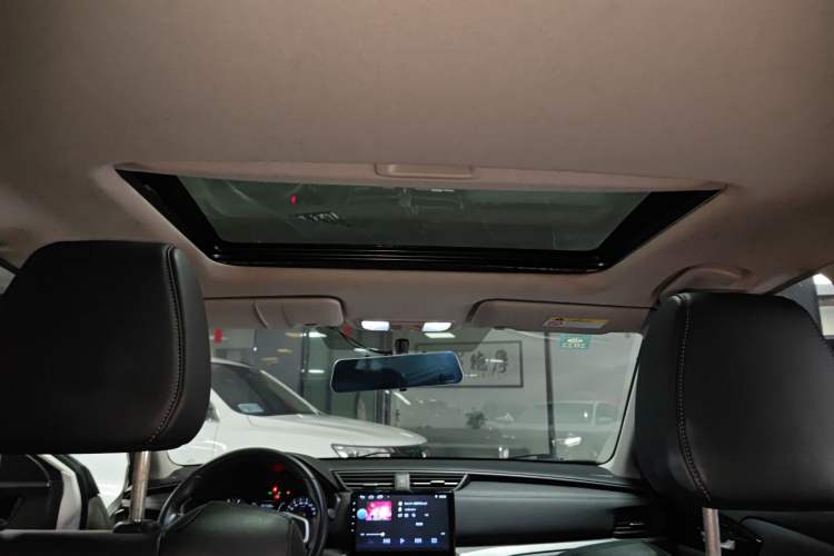 Used Honda Envix 2019 180TURBO CVT Enjoyment Edition China VI Headliner
