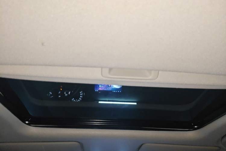 Used Honda Envix 2019 180TURBO CVT Enjoyment Edition China VI Headliner
