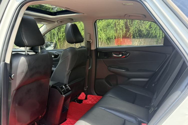 Used Honda Envix 2019 180TURBO CVT Enjoyment Edition China VI Interior 3