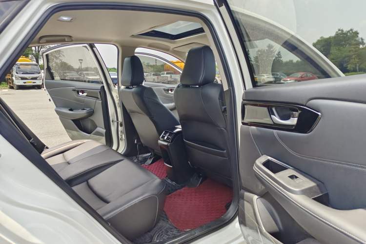 Used Honda Envix 2019 180TURBO CVT Enjoyment Edition China VI Interior 3