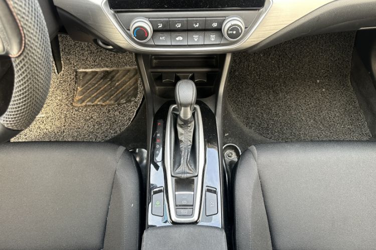 Used Honda Envix 2019 180TURBO CVT Enjoyment Version China VI Interior 5