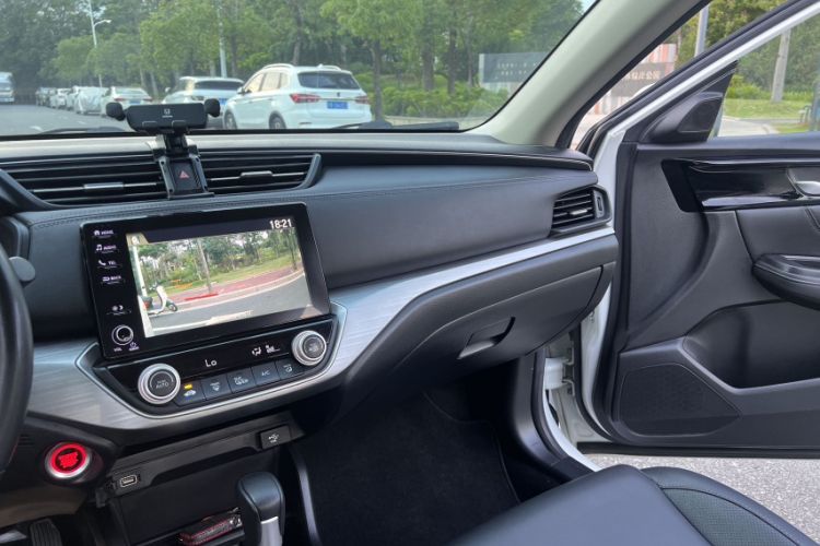 Used Honda Envix 2019 180TURBO CVT Prestige Edition China VI Interior 8