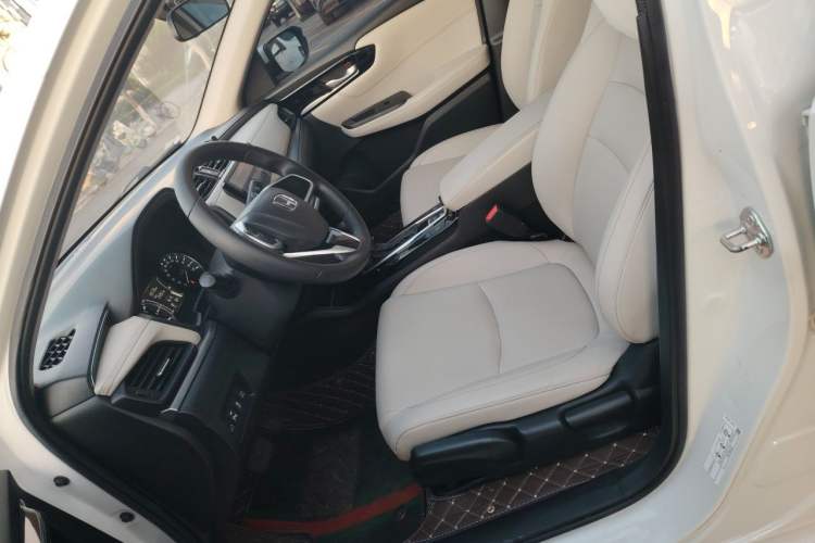 Used Honda Envix 2019 180TURBO CVT Enjoyment Edition China VI Left Front Seat