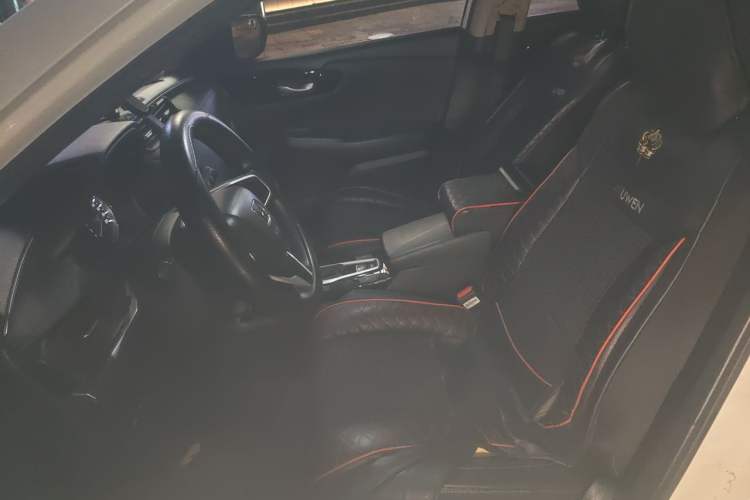Used Honda Envix 2019 180TURBO CVT Enjoyment Edition China VI Left Front Seat