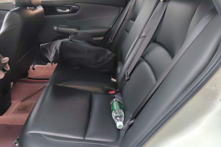 Used Honda Envix 2019 180TURBO CVT Enjoyment Edition China VI Left Rear Seat