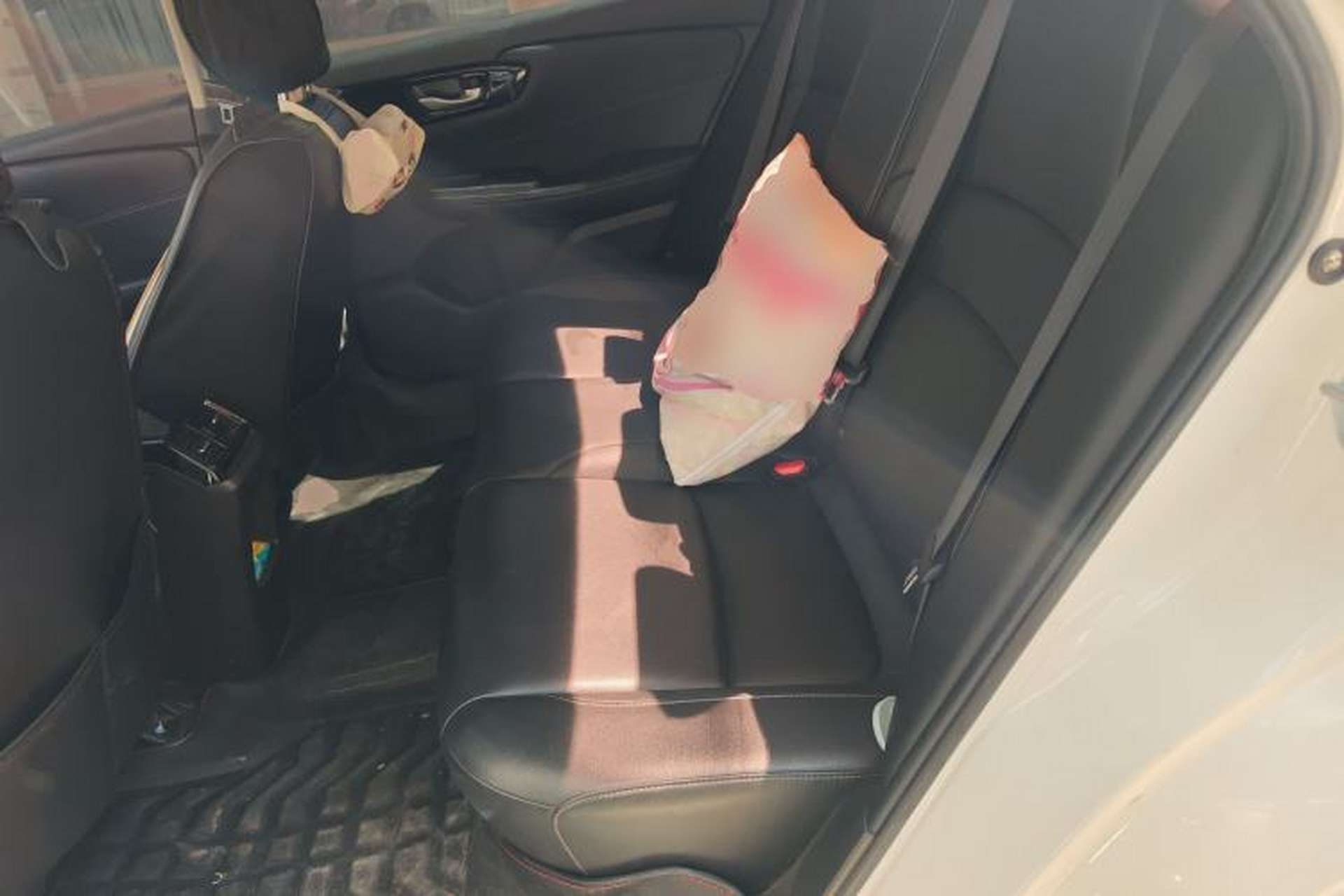 Used Honda Envix 2019 180TURBO CVT Enjoyment Edition China VI Left Rear Seat