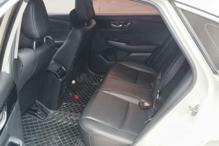 Used Honda Envix 2019 180TURBO CVT Enjoyment Edition China VI Left Rear Seat