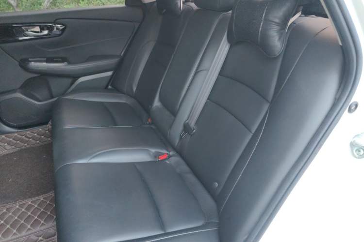 Used Honda Envix 2019 180TURBO CVT Enjoyment Edition China VI Left Rear Seat