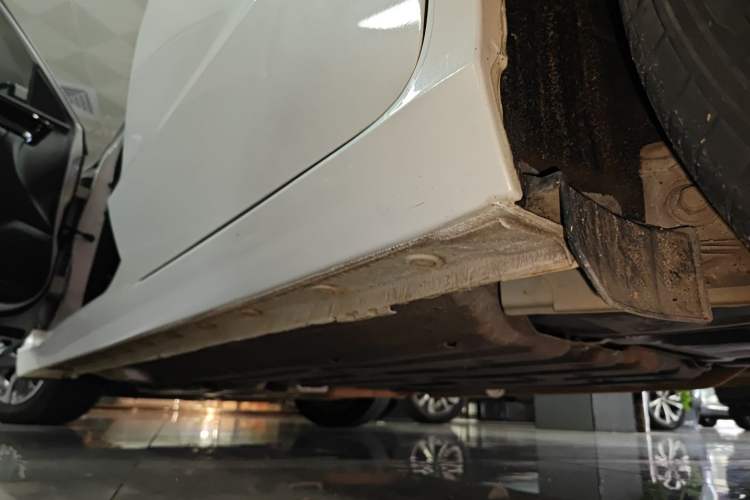 Used Honda Envix 2019 180TURBO CVT Enjoyment Edition China VI Left Side Sill