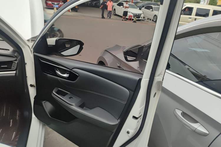Used Honda Envix 2019 180TURBO CVT Enjoyment Edition China VI Right Front Door Interior