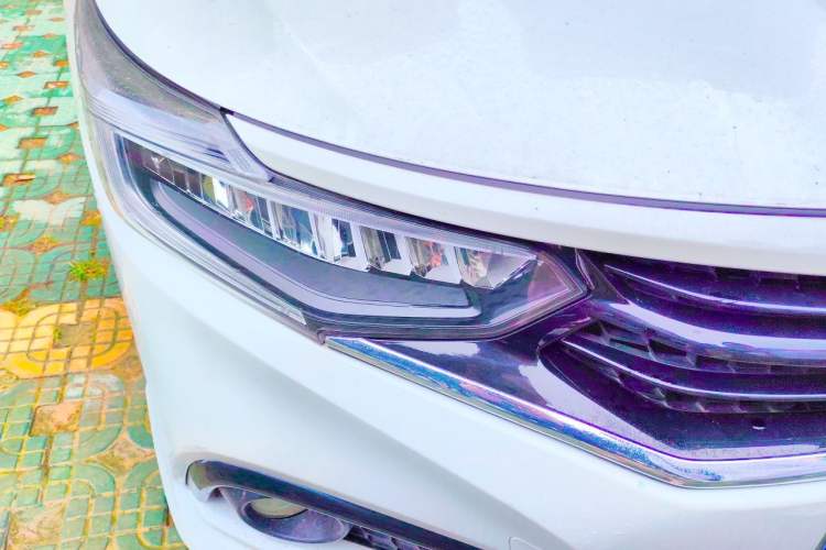 Used Honda Envix 2019 180TURBO CVT Enjoyment Edition China V Right Front Headlight