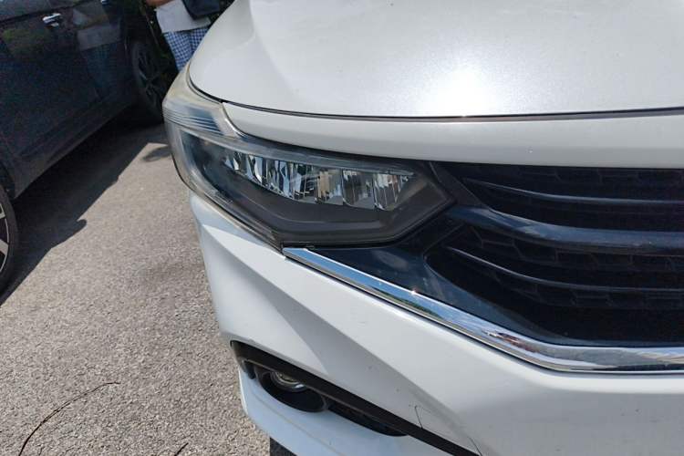 Used Honda Envix 2019 180TURBO CVT Prestige Edition China VI Right Front Headlight