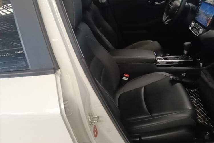 Used Honda Envix 2019 180TURBO CVT Enjoyment Edition China VI Right Front Seat