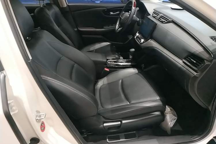 Used Honda Envix 2019 180TURBO CVT Enjoyment Edition China V Right Front Seat